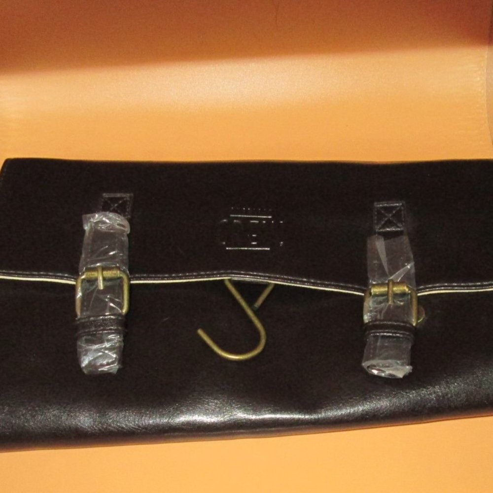 American Crew Leather Hanging Toiletry Bag